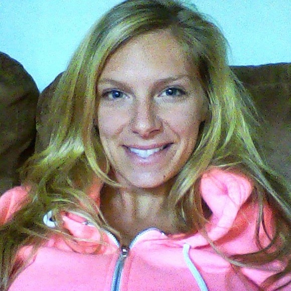 Meet your Posher, Jaclyn - Picture 1 of 1